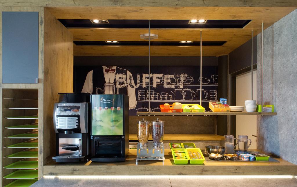 Ibis Budget Montceau Les Mines 외부 사진
