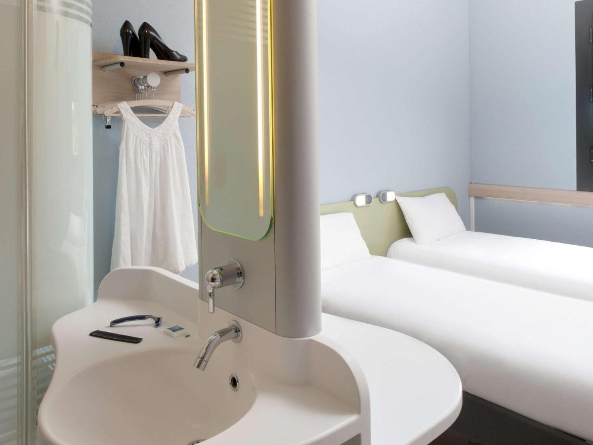 Ibis Budget Montceau Les Mines 외부 사진